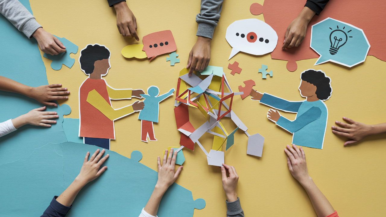 Résolution collaborative de problèmes et travail d'équipe créatif dans une communauté